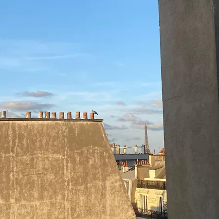 Appartamento Petit Vue Sur Tour Eiffel Parigi