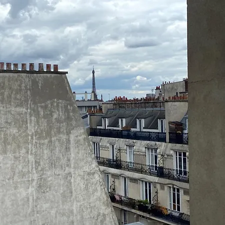 Petit Vue Sur Tour Eiffel * Parigi